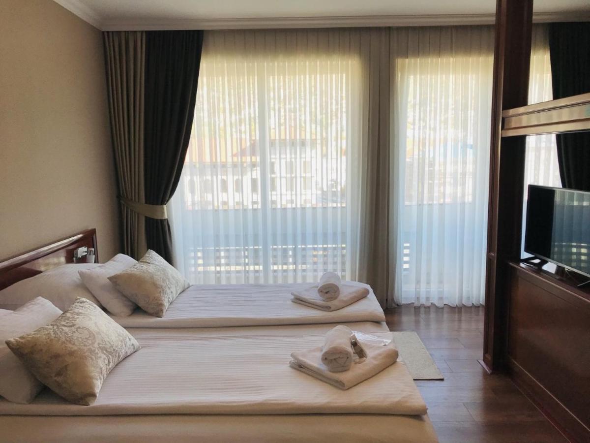Bristol Hotel 4*